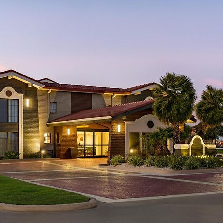 La Quinta Inn By Wyndham Victoria Extérieur photo