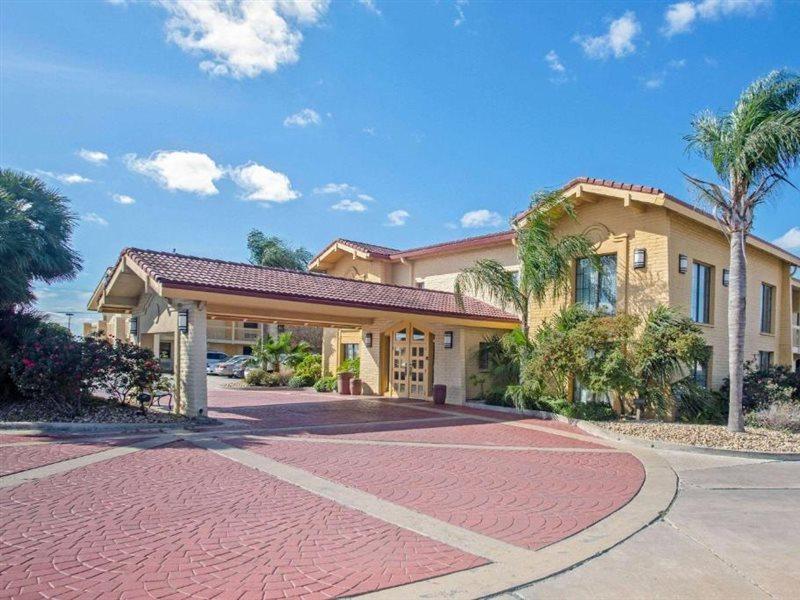 La Quinta Inn By Wyndham Victoria Extérieur photo