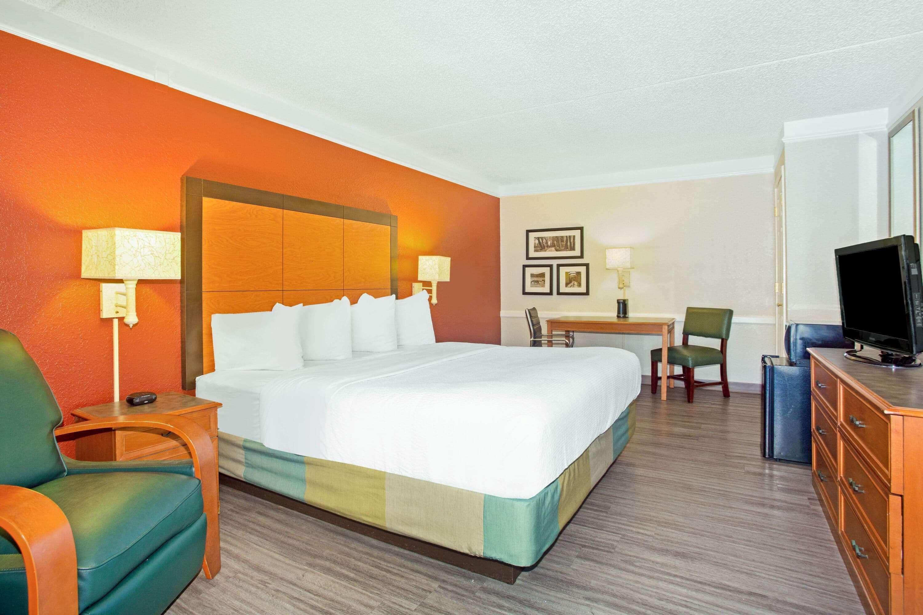 La Quinta Inn By Wyndham Victoria Extérieur photo