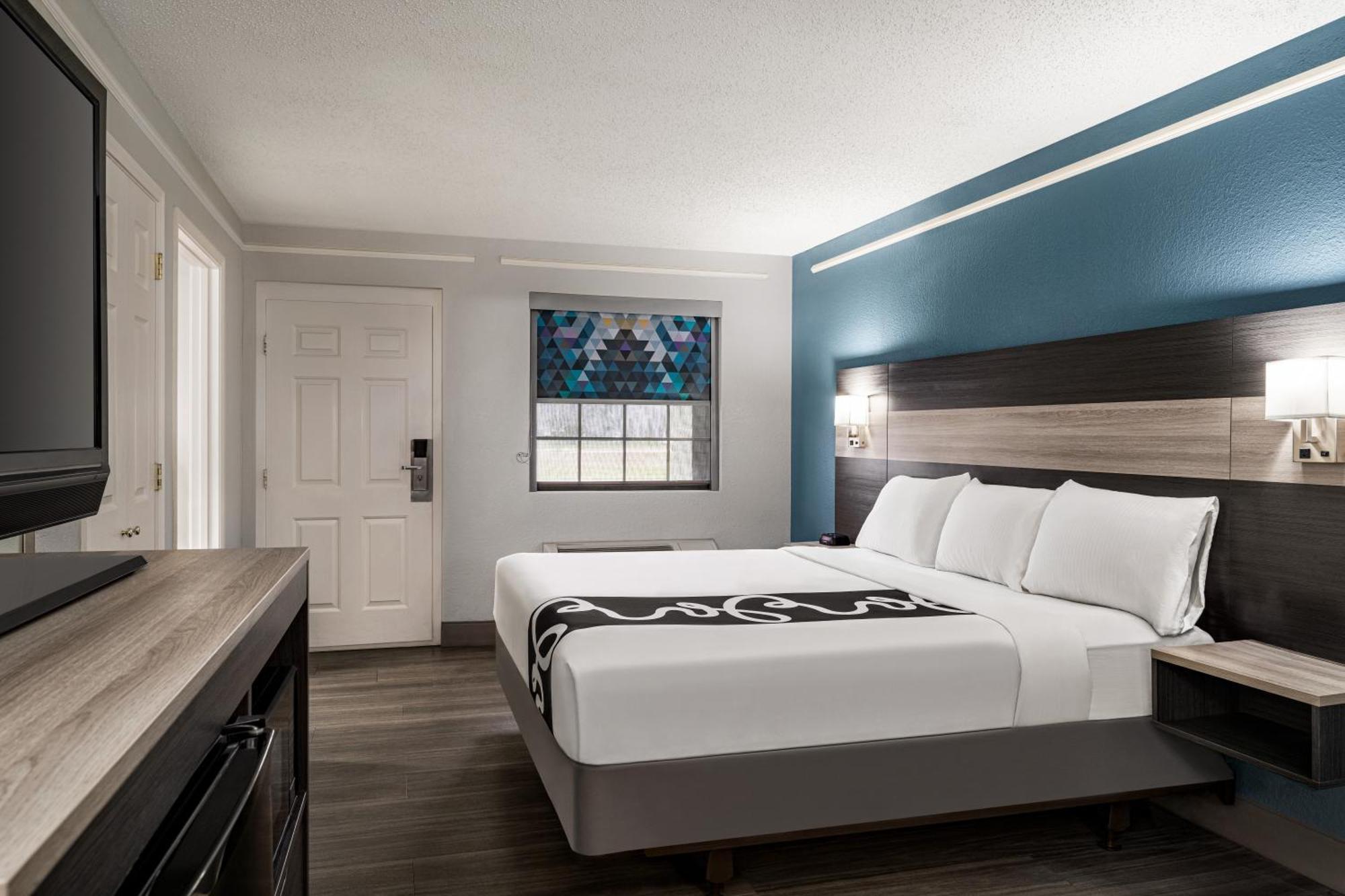 La Quinta Inn By Wyndham Victoria Extérieur photo